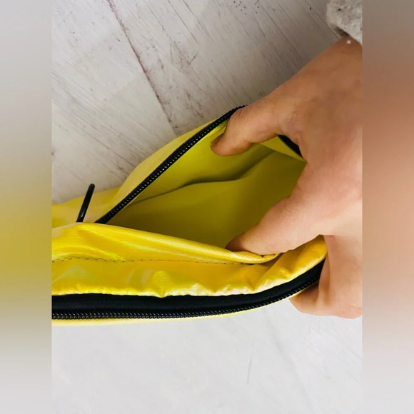 Free People Movement Reflective Sling in Yellow NWOT $60 - Picture 5 of 9